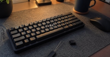 Mechanische Tastatur auf dem Schreibtisch